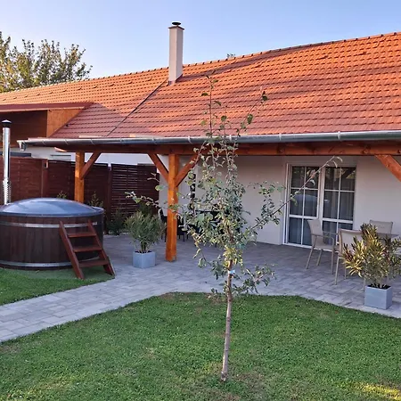 Alpakavendeghaz Apartament